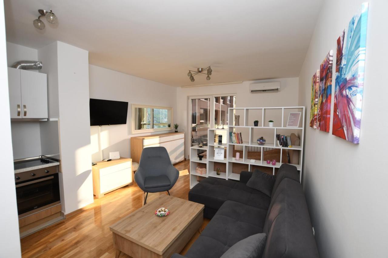 Sky Way Studio Apartment SJJ Exteriér fotografie