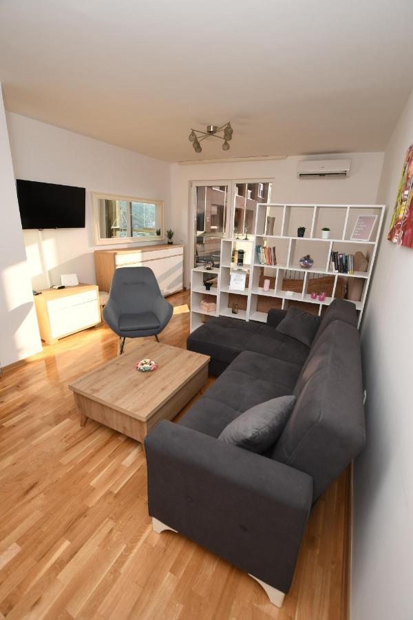 Sky Way Studio Apartment SJJ Exteriér fotografie
